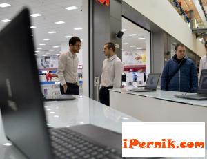 Нараснали са продажбите на телефони и компютри 01_1452328431