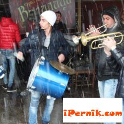 На първия ромски фестивал "Василица" в Перник имаше сняг и жега 01_1453191694