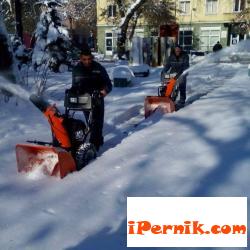 Общината в Перник купи техника за почистване на малките улички 01_1453449483