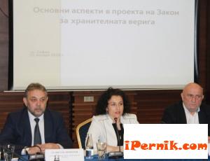 Проследяват храната от фермата до хранителните магазини 01_1453453162