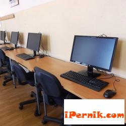 Оборудваха кабинет с компютри в училището в Батановци 01_1453809920