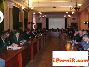 Увеличиха бюджета на община Перник 01_1453902218
