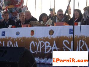 Сурва започна с многообразието на костюми 01_1454224985