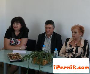Реформаторите организират всяка седмица приемен ден в Перник 02_1456412425