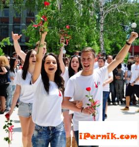 Отново ще помагат на бедни абитуриенти в Перник 02_1456731797
