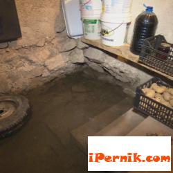 Речно корито руши радомирско село 03_1457337387