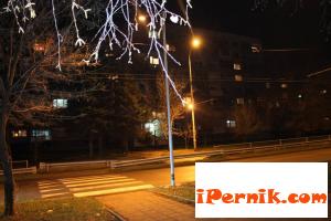 Осветиха пешеходните пътеки в кв. Изток 03_1457619230