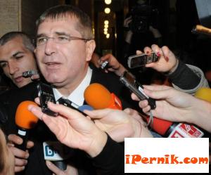 Христо Ковачки отново не е плащал заплати на миньорите в Перник 03_1458046301