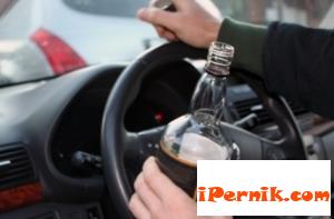 Хванаха перничанин, шофирал неправомерно 03_1458838221