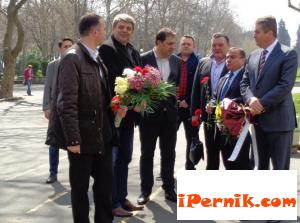 Перничани присъстваха в Бургас по случай Деня на Тракия 03_1459006716