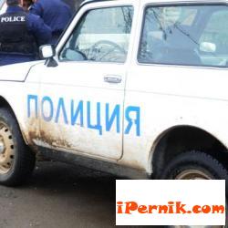 Двама са счупили прозорци на къща в Друган 03_1459239395