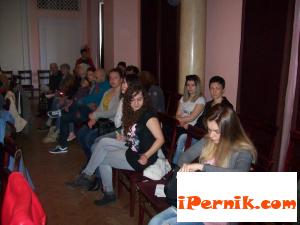 Обсъдиха проблема с бездомните кучета в Перник 04_1459837928