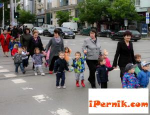 Почват да дават броколи и кюфтета на пара в детските градини 04_1459924370