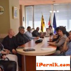 ГЕРБ ще провежда приемни в Перник 04_1460101290