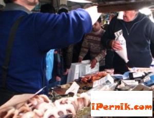 Гърци изкупиха шоколадовите ни бонбони заради Великден 04_1460269848