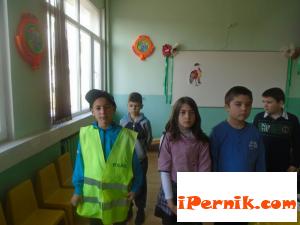 Обучават бъдещ Министър на образованието в Перник 04_1460461239