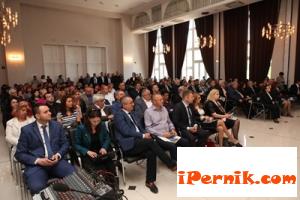 Ускоряват финансирането на проекти от европейските фондове 05_1463211947