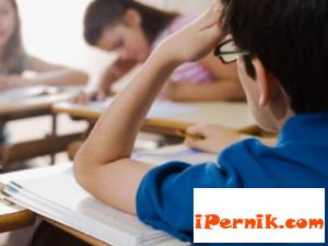Дават различни тестове на матурата на всеки ученик 05_1463406126