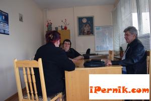 ГЕРБ проведе приемен ден с граждани на община Перник 06_1465445530