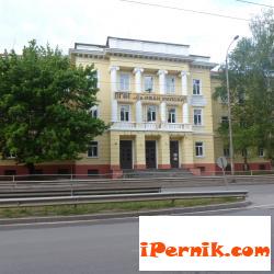 Пернишката професионална гимназия по облекло и туризъм отново организира изложба 06_1465563952