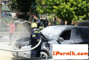 Джип „БMB X5“ плaмнa в движeниe в Πepниĸ 06_1465566215