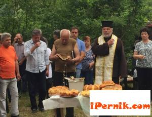 Георги Първанов отпразнува вчерашния празник в с. Косача 06_1466518010