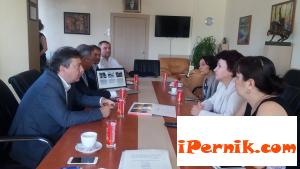 Вяра Церовска разговаря с френска фирма за транспорта в Перник 07_1469256291