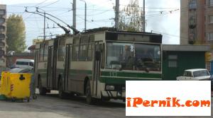Кабелно-контактната мрежа на тролейбусния транспорт в Перник вече не е обект от първостепенно значение 12_1481262847
