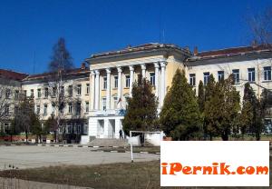 Учители искат оставката на директора на Професионалната техничсн. gagarin-pk.com
