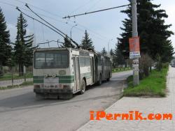 Повече от два часа перничани останаха без тролейбусен транспорт