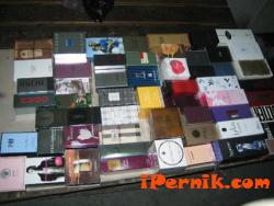 Полицията в Перник иззе парфюми на световни марки 12_1386755565