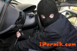 Перничанин е задържан в момент на кражба на лек автомобил 01_1390379643