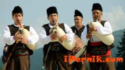 Самодейците от Пернишко искат да се промени регламента на събора в Копривщица 07_1404197201