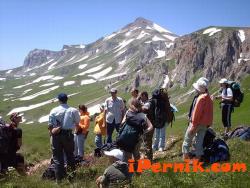 Боб с бекон е храната за туристите, покорили връх Чемерик 07_1405321705