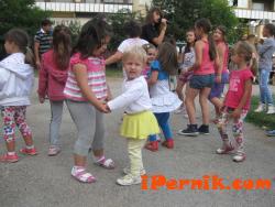 Деца танцуваха на открито в кв. Изток 07_1405602864