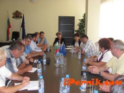 Бойка Павлова се срещна с  кметовете от Пернишко 09_1409742880