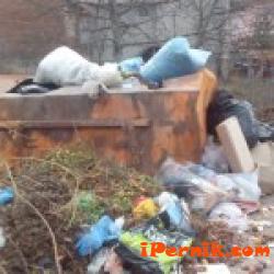 Работниците от сметопочистващата фирма в Перник спряха работа 09_1410184834