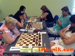 И пернишките шахматистки участват на първенството в Слънчев бряг 09_1411561055