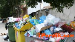 Протест отново събра работниците от сметопочистващата фирма в Перник 10_1413809428