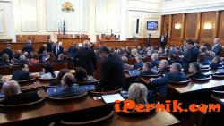 Представители на ГЕРБ посетиха парламента 04_1428041335