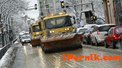 Обработиха някои софийски улици заради снеговалежа 04_1428309696