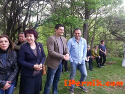 Политици посетиха традиционния курбан в с. Люлин 05_1431348745