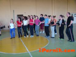 Перник се включва в кампанията "Аз обичам Българските танци!" 05_1431516721