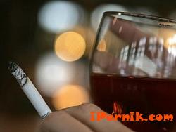 Служители на ОДМВР – Перник иззеха 50 литра алкохол и 200 къса нелегални цигари 05_1432898543
