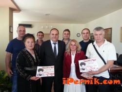 Сурвакарската група на Долна Секирна спечели награда в албанския град Корча 06_1435210233