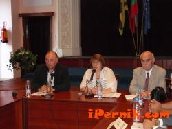 Кандидати за кметове на Перник участваха в среща с КНСБ 09_1442727203