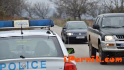 Задържани са двама души от Перник с краден автомобил 02_1454745798