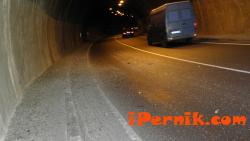Катастрофа затвори единия тунел на АМ "Люлин" в посока София 03_1459002777