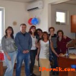 Жените от ГЕРБ поздравиха децата от дома в кв. Драгановец 04_1459758697
