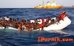 Повече от 180 000 бежанци са пристигнали в Европа през Средиземно море  04_1461386423